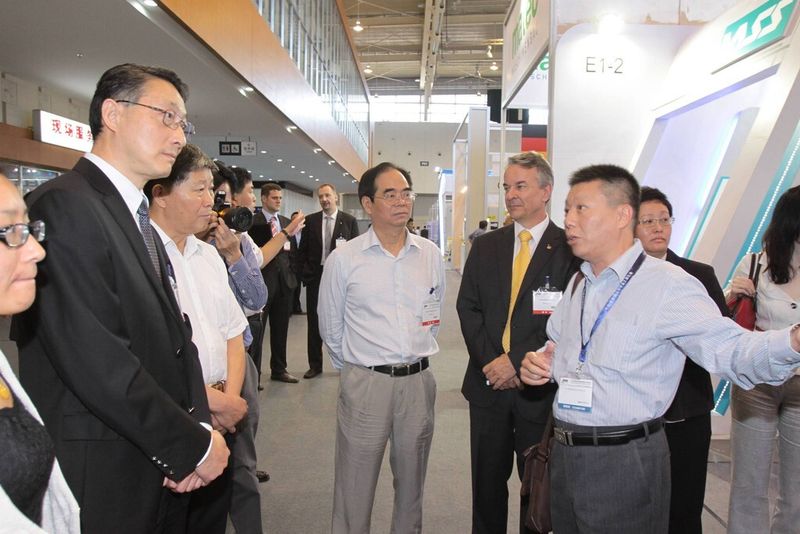 Auch hochrangige politische Delegationen kamen zur Messe. (Bild: AMB China)