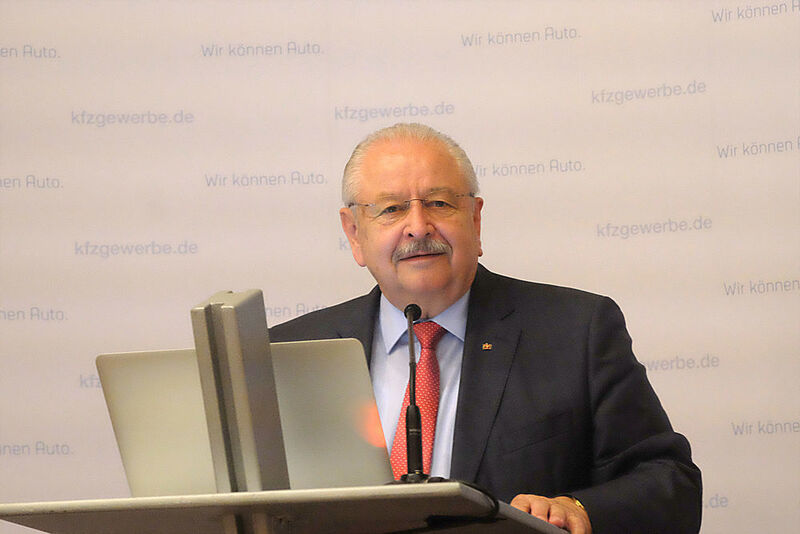 ZDK-Präsident Jürgen Karpinski: „Wir tun alles, um die Zukunft der Betriebe zu sichern.“ (Zietz/»kfz-betrieb«)