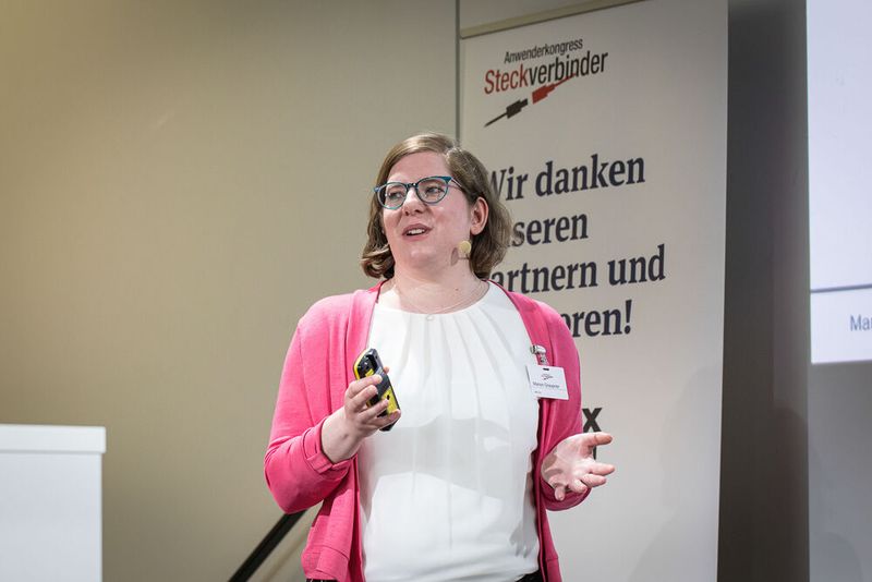 Steckverbinderkongress 2023 Tag 2: Kongress mit Trendthemen von PCF über DC-Steckverbinder, Hybridsteckverbinder, Qualifizierung, Single Pair Ethernet, Hands-on Workshops bis zu 3D-Druck und Konfektionierung. (Bild: Stefan Bausewein)