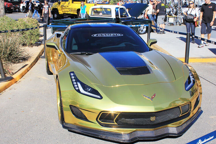 Eine goldene Corvette.  (Foto: Sommer)