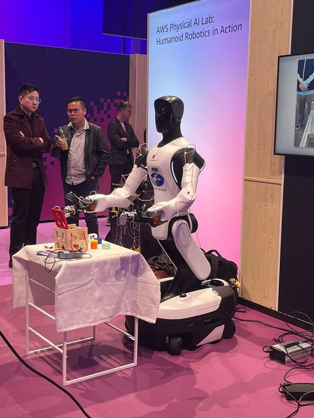 Die humanoiden Roboter durften natürlich nicht fehlen. (Bild: Vogel IT-Medien)