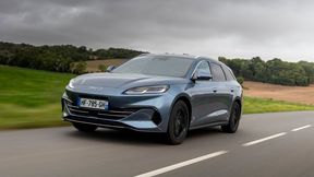Dich Chinesen sind pfiffig! Haben sie doch nach Einführung von Ausgleichszöllen auf E-Autos seitens der EU schnell erkannt, dass Plug in Hybride, wie der Sealing 6 Touring von BYD nicht betroffen sind. Doch diese Winkelzüge will die EU-Kommission jetzt abriegeln ... (Bild: BYD)