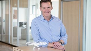 Jochen Thewes, CEO von Schenker, glaubt an das Transportkonzept von Volocopter. (DB Schenker)