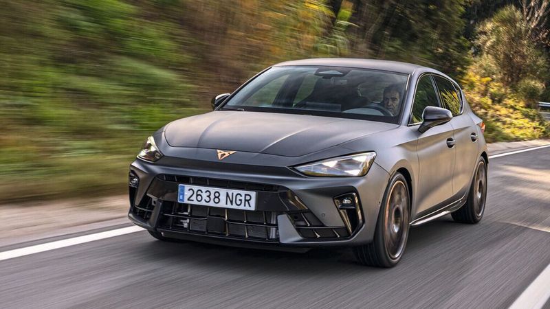  Eine elektronische Vorderachs-Differenzialsperre verteilt die Antriebskraft variabel. (Bild: sessantuno.com)