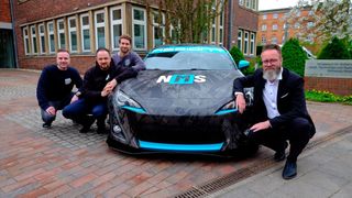 Werben gemeinsam für die zweite Nordic Motor Show in Neumünster (3. - 5. Mai 2024) (v. l.): Justin Brandt (Brandtneu Media), Michael Kahl (Kfz-Gewerbe Schleswig-Holstein), Tony Kausche (Brandtneu Media) und Claus Ruhe Madsen (Wirtschaftsminister Schleswig-Holstein).  (Bild: Holger Zietz – VCG)