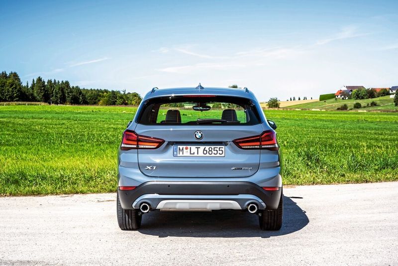 Das Thema Euro 6 ist bei Dieseln und Benzinern nach heftiger Hausarbeit der Motoreningenieure abgehakt. (BMW)