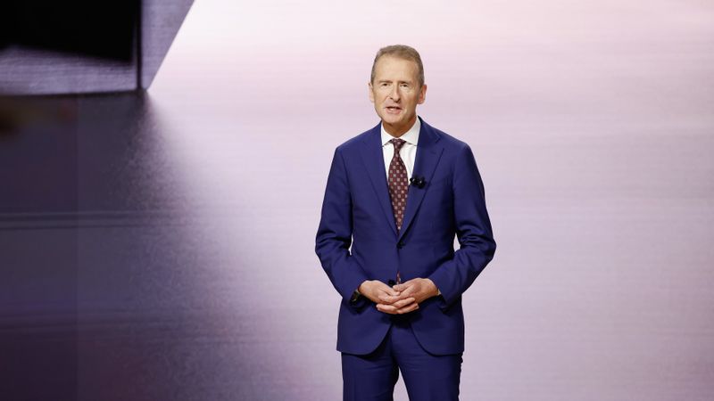 Herbert Diess fordert einen starken Heimatmarkt für Elektro-Fahrzeuge im Premiumsegment.(Bild:  Volkswagen)