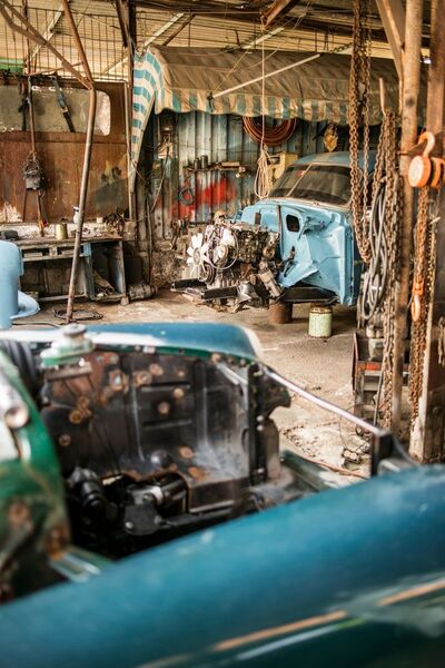 Horge betreibt in dritter Generation seine Autowerkstatt, eine halbe Stunde außerhalb von Havanna. (press-inform)