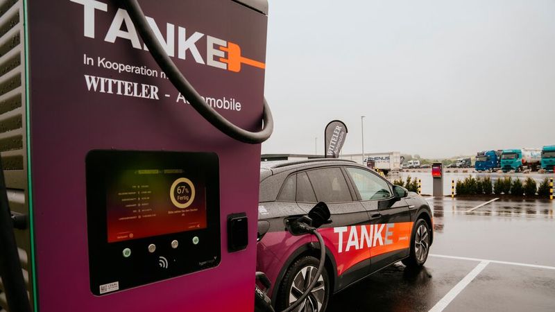 Witteler Automobile will mit dem Ladepark Spediteuren die Entscheidung für den Kauf batterieeletrischer Lkw erleichtern. (Bild: 138 Media)