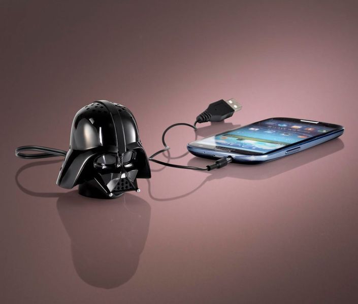 Den Mini-Lautsprecher „Darth Vader“ kostet bei www.tchibo.de 14,95 Euro. (www.tchibo.de)