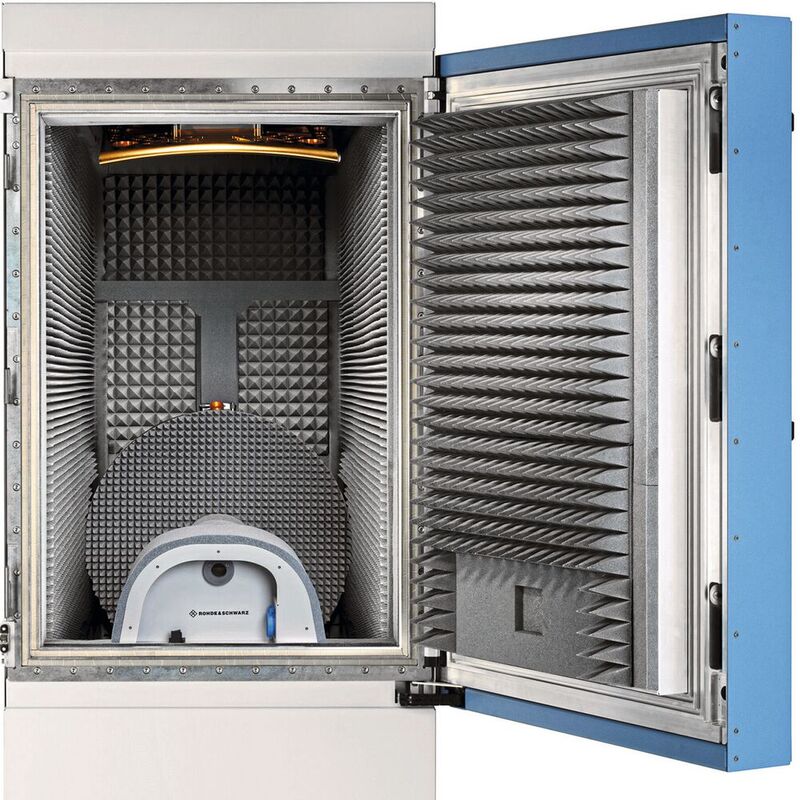 OTA-Messung an 5G-FR2-Geräten:  Die Messkammer (CATR) R&S ATS1800C ist  eine kompakte  Messkammer.