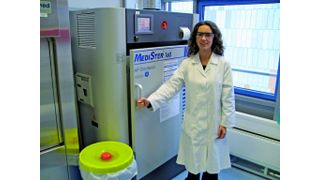  1  Im Medister-HF-Gerät von Meteka werden die Forschungsabfälle 25 Minuten lang bei einer Temperatur von 100 °C durch Mikrowellentechnik von innen heraus erhitzt.  (Bild: Boehringer Ingelheim)