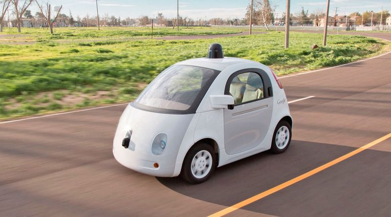 Bereits 2010 stellte Google seinen ersten Prototyp eines selbstfahrenden Autos vor. Mittlerweile sind die Fahrzeuge schon zig Millionen Kilometer gefahren. (Google)