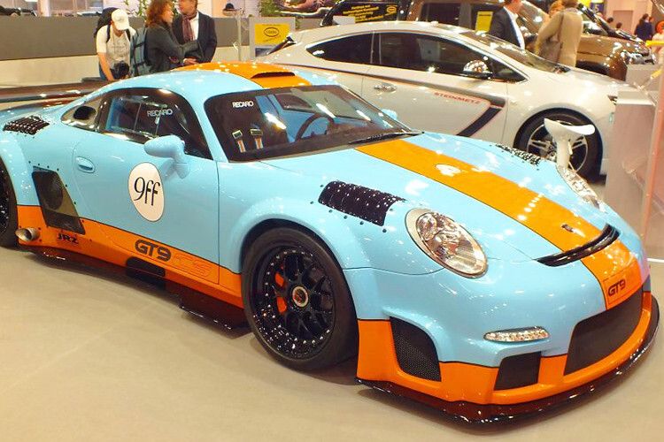 Kampfmaschine in Babyblau: Porsche GT9 9ff Clubsport. (Foto: EMS)
