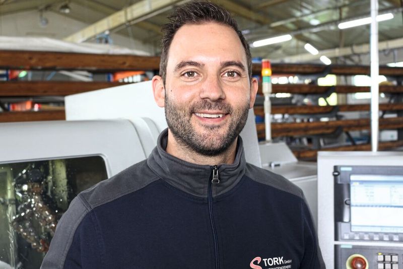 «Für den Schneidenwechsel brauchten wir bei den Monoblockwerkzeugen inklusive Einmessen und Korrekturen etwa 20 Minuten», sagt Björn Birkholz, Geschäftsführer der Stork Automatendreherei. «Mit dem ‹Neoswiss› geht das blitzschnell, nach zehn Minuten läuft die Maschine wieder.» (Bild: Iscar)