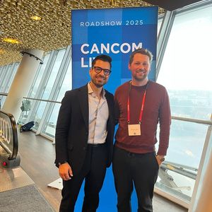 Sinan Tankaz (Cancom) im Gespräch mit Alex Siegert (IT-BUSINESS).(Bild:  Vogel IT-Medien)