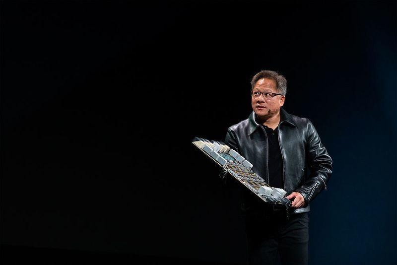 Abbildung 12: Auf einem Board verbaut sieht das dann so aus, ...  (© 2018 NVIDIA Corporation. All rights reserved.)