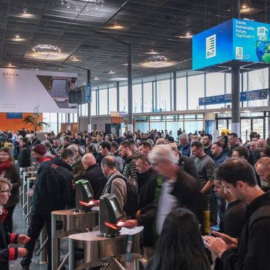 rt-24-w-469-1000x563v1 (Bild: Messe Stuttgart)
