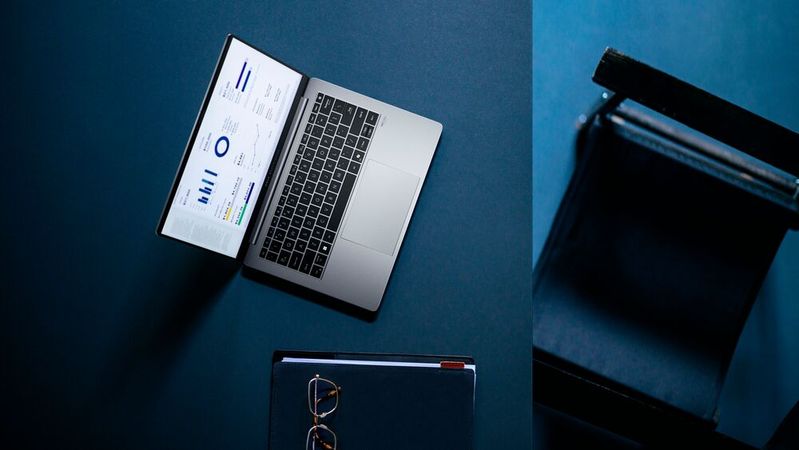 Also und Asus vertiefen ihre Partnerschaft. Der Distributor nimmt nun auch die Business-Systeme des Anbieters ins Portfolio auf. Zum Start umfasst das Sortiment ausgewählte Asus ExpertBook-Serien, hier das ExpertBook P5.  (Bild:  Asus)