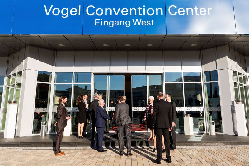 Impressionen der Gala „Vernetzte Welten“ zum 125. Geburtstag des Fachmedienhauses Vogel Business Media. (Stefan Bausewein)