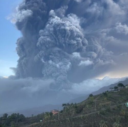 One of the 32 explosive eruptions that occurred in April 2021 at Soufrière in the Caribbean island of St Vincent.(Source:  Richie Robertson)