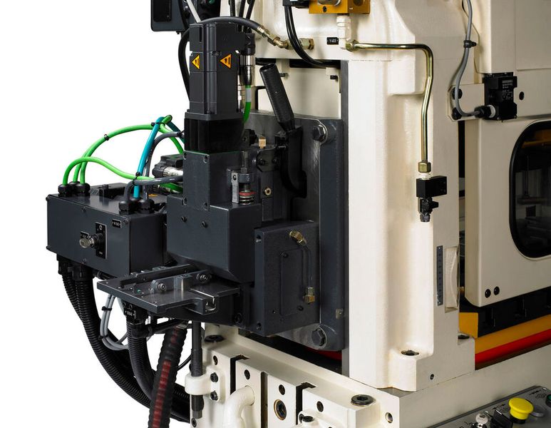 The new BSV 170 servo feeder combines the strengths of mechanical feeding with modern servo technology. (Source: Bruderer UK)