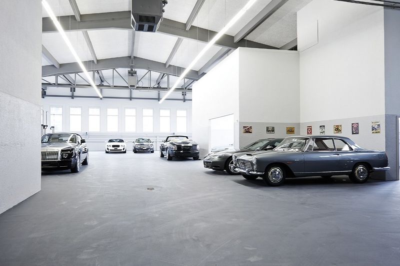 Die Schmohl AG Classic Cars hat sich auf den Handel mit Young- und Oldtimern der Luxusklasse spezialisiert. (Kamps)