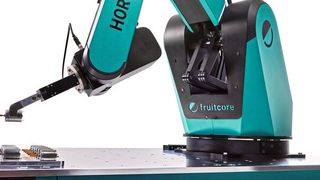 Der neue Roboter von fruitcore robotics ist ein Allrounder und wie geschaffen für Maschinenbestückung und Pick-and-place-Anwendungen. (Bild: fruitcore robotics)