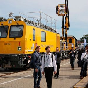 127 Schienenfahrzeuge konnten die Fachbesucher auf dem Frei- und Gleisgelände begutachten.