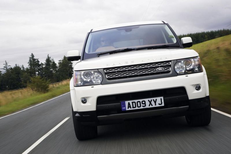 Der Range Rover Sport soll genauso wie der Range Rover und der Defender mehrere hundert Kilo leichter werden. (Archiv: Vogel Business Media)