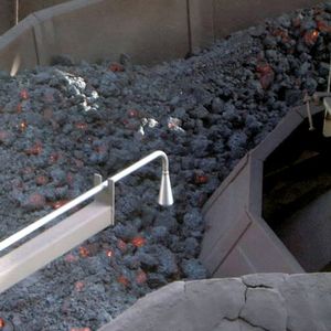 Mechanical measuring systems are often used in harsh environments, but are not ideal because they are subject to considerable wear. Microwave-based sensors can be adapted to many different applications, ensuring maintenance-free, reliable operation.