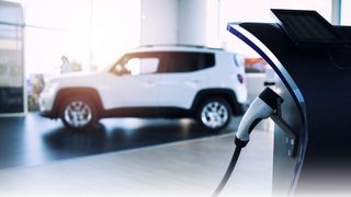 Bei gebrauchten E-Autos soll ein Bruttoertrag von durchschnittlich 15 Prozent möglich sein. (Bild: © littlewolf1989 - stock.adobe.com)