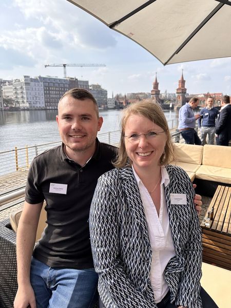 Korbinan Fottner (Ingram Micro) und Claudia Knibbe (Co.tec) waren trotz Streik pünktlich. (Bild: Vogel IT-Medien GmbH)