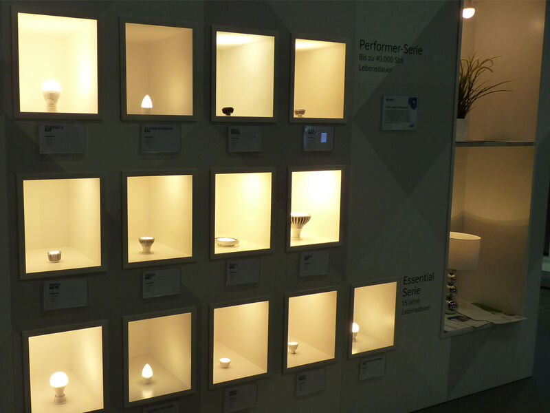 Ein künftiges wichtiges Standbein von Samsung sind LED-Lampen, die über verschiedene Kanäle vertrieben werden sollen. (Bild: IT-BUSINESS)