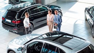 Wie läuft die Performance im Vertrieb – und im Aftersalesgeschäft? Ein neues Benchmarking-Tool des Instituts für Automobilwirtschaft in Zusammenarbeit mit Gerke Econ und Planapp soll Betrieben aller Marken künftig Aufschluss geben und den Vergleich in der Branche ermöglichen. (Bild: ProMotor/T. Volz)