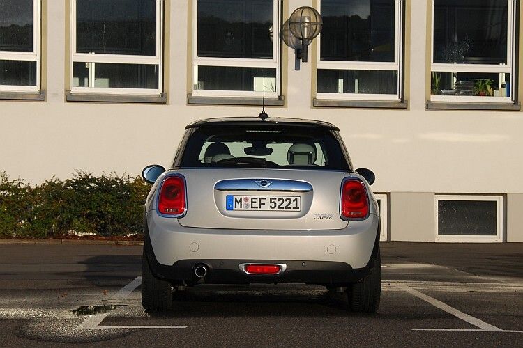 Ach Du dickes Ende: Mit 1,73 Metern ist der neue Mini ziemlich stämmig geraten. (Foto: Rosenow)