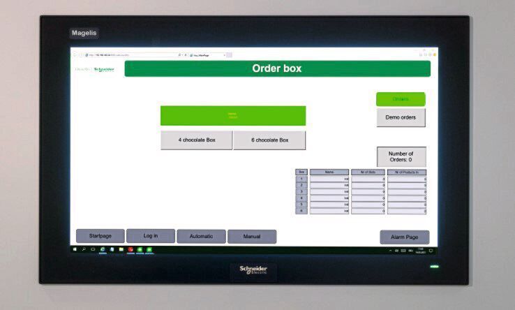 Über ein intuitives User-Interface lassen sich die Bewegungsabläufe von Multi Carrier und Prozessstationen im Bedarfsfall, zum Beispiel beim Formatwechsel, schnell und unkompliziert ändern.   (Schneider Electric)