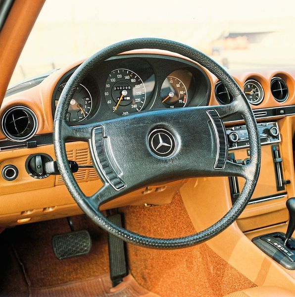 Mercedes-Benz Typ 350 SL, Baureihe 107 (1971 bis 1989). (Daimler)