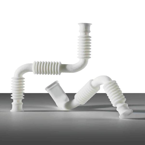 Flexible Verbindungsrohre und Schläuche mit sehr kleinen Durchmessern aus lasergesintertem thermoplastischem Polyurethan (TPU). (FKM Sintertechnik)