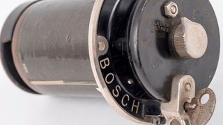 Einer der ersten Autoschlüssel mit Diebstahlschutz aus dem Jahr 1910.  (Bosch)