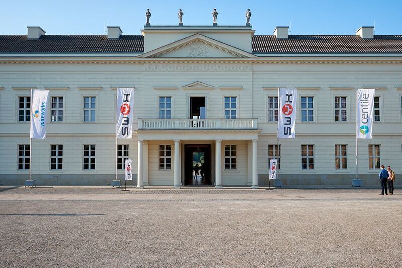 Das Schloss Herrenhausen bietet eine beeindruckende Kulisse für die diesjährige Swyx Partner und Technologie Konferenz. (Swyx)