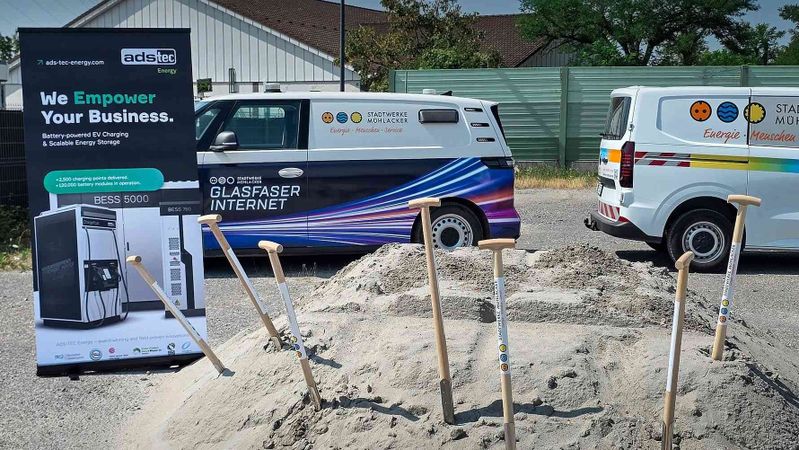 Spatenstich in Mühlacker.(Bild:  Ads-Tec Energy)