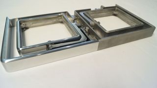 Durch die Hochglanzpolitur werden die Gussteile optisch aufgewertet und zu einem gewissen Grad gegen Korrosion geschützt. (Bild: Matthies)