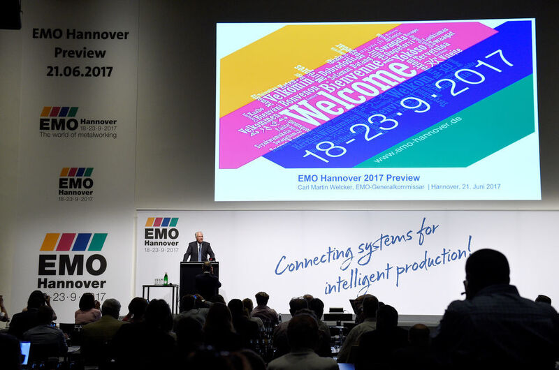 „Wir freuen uns ganz außerordentlich, dass unser Staatsoberhaupt der EMO Hannover die Ehre gibt und damit auch ein klares Zeichen für den hohen Stellenwert der Industrie in Deutschland setzt“, sagte Carl Martin Welcker, Generalkommissar der EMO Hannover. (VDW)