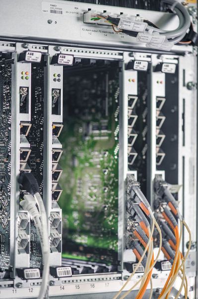 Die Akquisition von Keymile erweitert das ABB Ability-Angebot mit zuverlässiger Kommunikationstechnologie für Stromnetzanwendungen und eröffnet neue Märkte. (ABB)