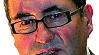 Manfred Wischnewski, Standortleiter der Müller Weingarten AG in Esslingen: „In dieser intelligenten Architektur-Umgebung planen und entwickeln wir unsere hydraulischen Pressen und Pressenstraßen sowie Druckgießtechnik.“ Bilder: Kuhn (Archiv: Vogel Business Media)