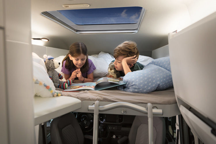 Der Grand California kann mit einem Kinderbett ausgestattet werden. (Volkswagen)