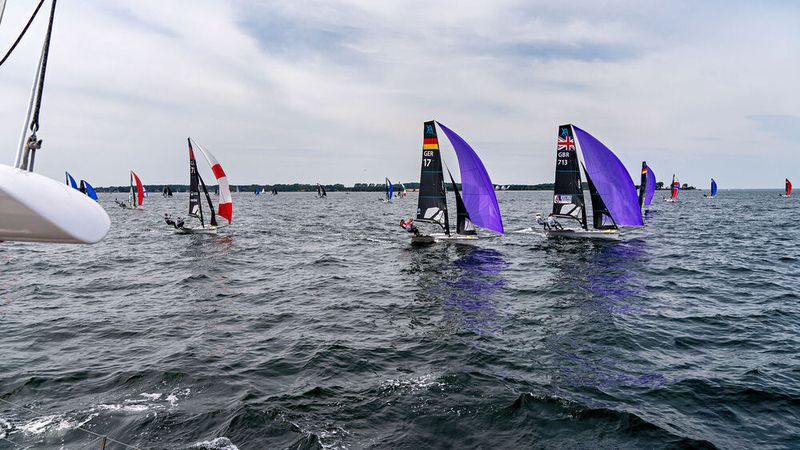 Über 4.500 Segler nehmen an der Kieler Woche teil. (Bild: Joern Kraushaar)