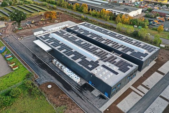 Binnen weniger Jahre hat sich Maximator Hydrogen zu einem führenden Spezialisten für Wasserstofftankstellen entwickelt. Im Bild: Firmensitz im thüringischen Nordhausen.(Bild:  Maximator Hydrogen)