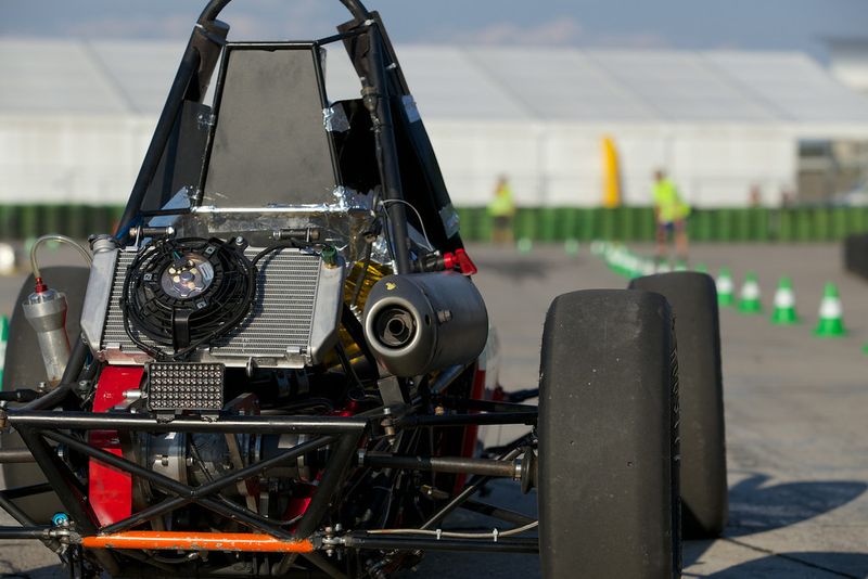115 Studenten-Team kämpften am 29. Juli bis 3. August um den Sieg bei dem Formula Student Germany Wettbewerb 2014 am Hockenheimring (Formula Student Germany/Groh)